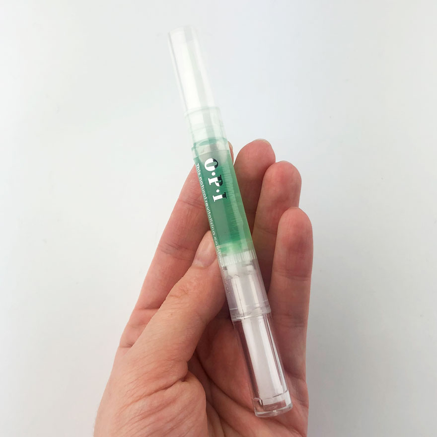 Oil pencil for cuticles and nails, apple Oil pencil for cuticles and nails, apple
