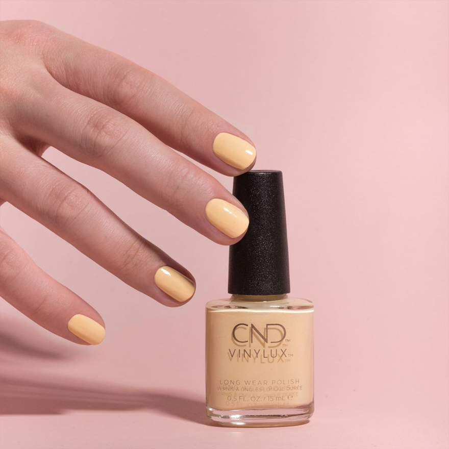 Varnish CND Vinylux - Smile Maker (374) (pale yellow, enamel), 15 ml