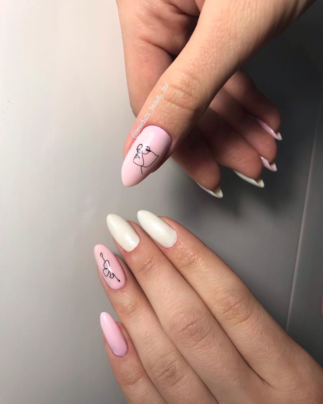 Gel polish Komilfo Deluxe Series D211 (light, slightly lilac-pink, enamel), 8 ml