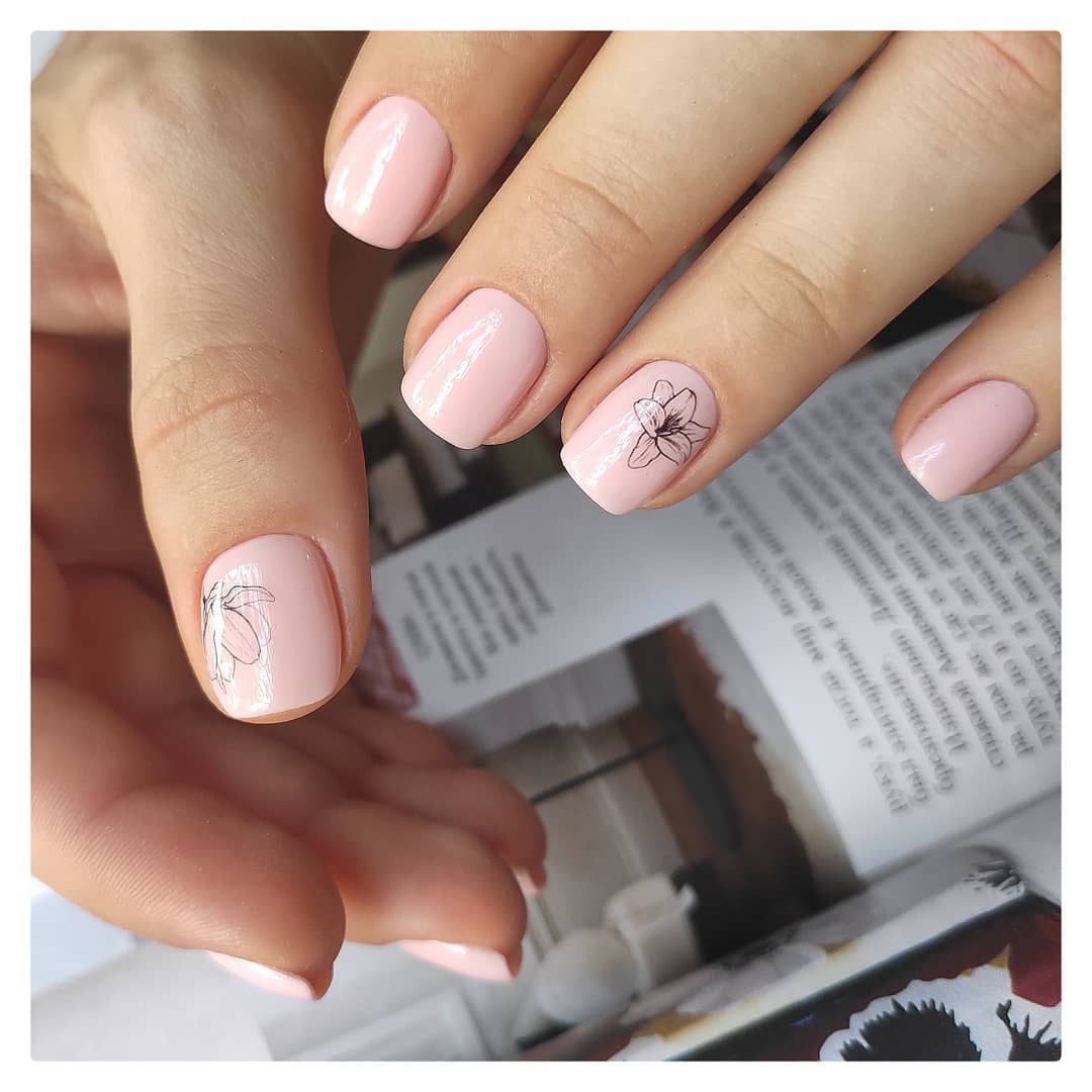Kira Nails gel-varnish No. 007 (peach for a jacket, enamel), 6 ml