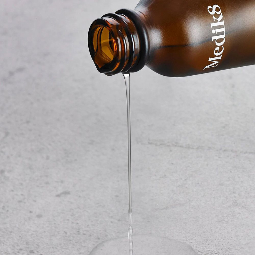 Medik8 Освітлююча ліпідна сироватка з вітаміном С Brightening Serum Lipid Vitamin C - Try me size, 8 мл Medik8 Освітлююча ліпідна сироватка з вітаміном С Brightening Serum Lipid Vitamin C - Try me size, 8 мл