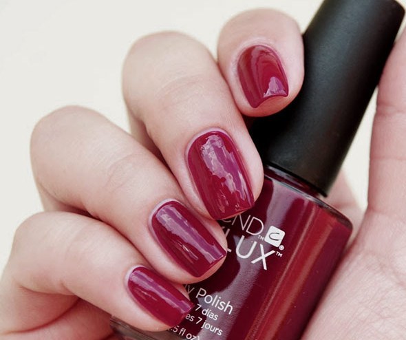 Varnish CND Vinylux Weekly Polish - Decadence (111), 15 ml