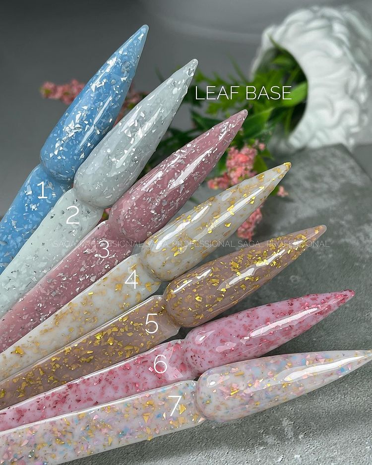 SAGA professional LEAF BASE 07 (молочный с разноцветной поталью), 15 мл
