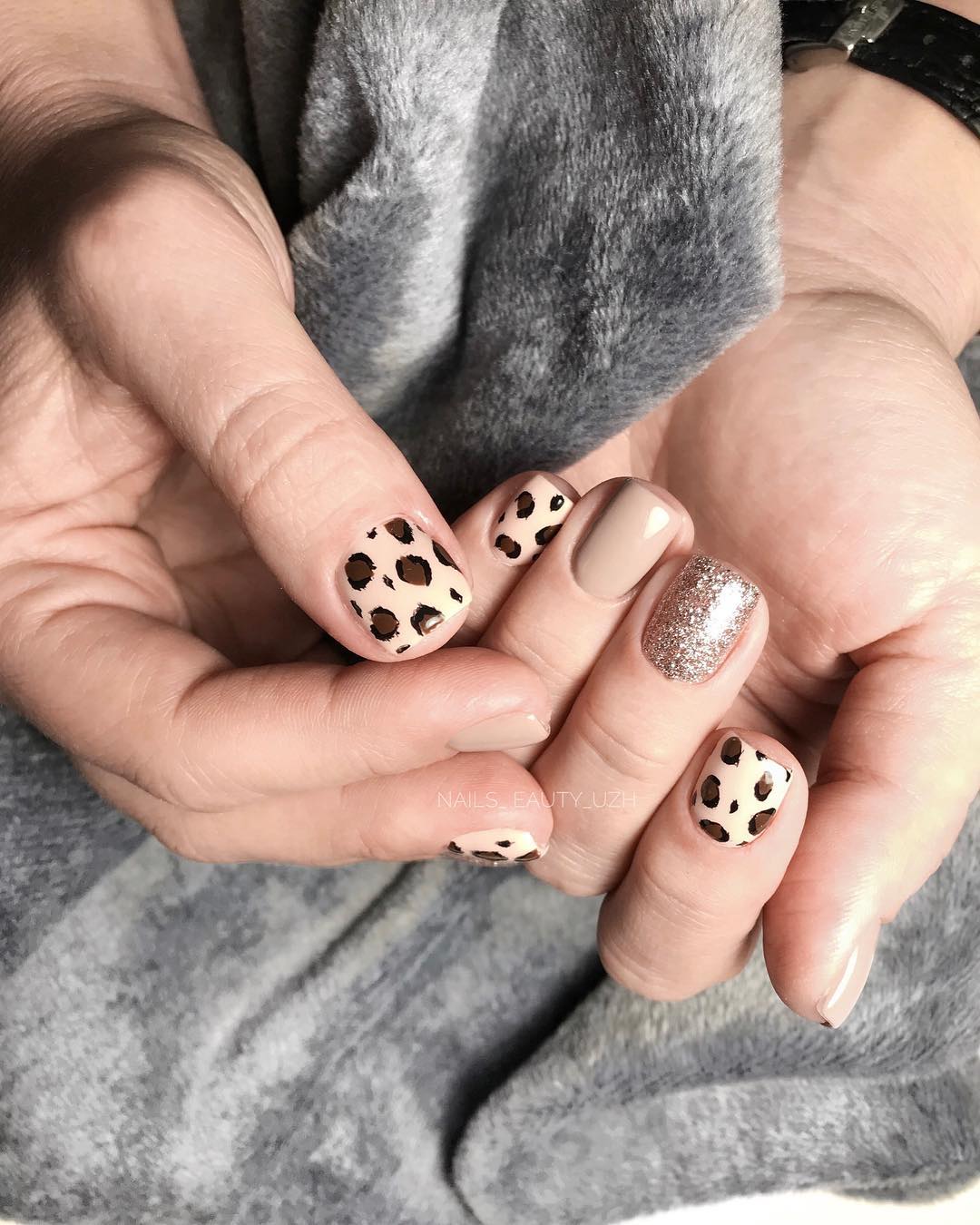 Gel Polish Komilfo Deluxe Series D213 (brown-beige, enamel), 8 ml.