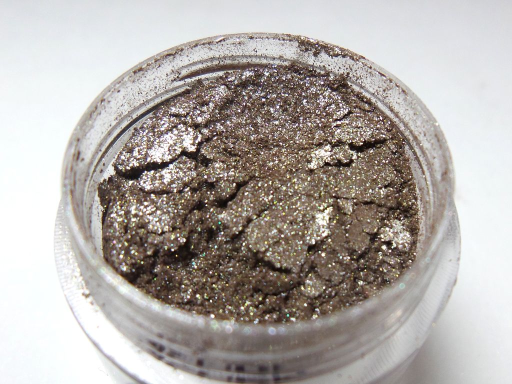 Asura Precious Space Loose Mineral Pigment - 47 Galaxy, 8 ml Asura Precious Space Loose Mineral Pigment - 47 Galaxy, 8 ml