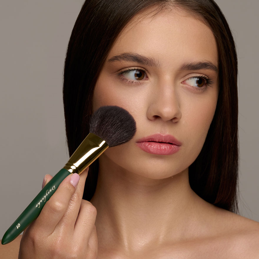Davydenko Beauty Cosmetic brush 01