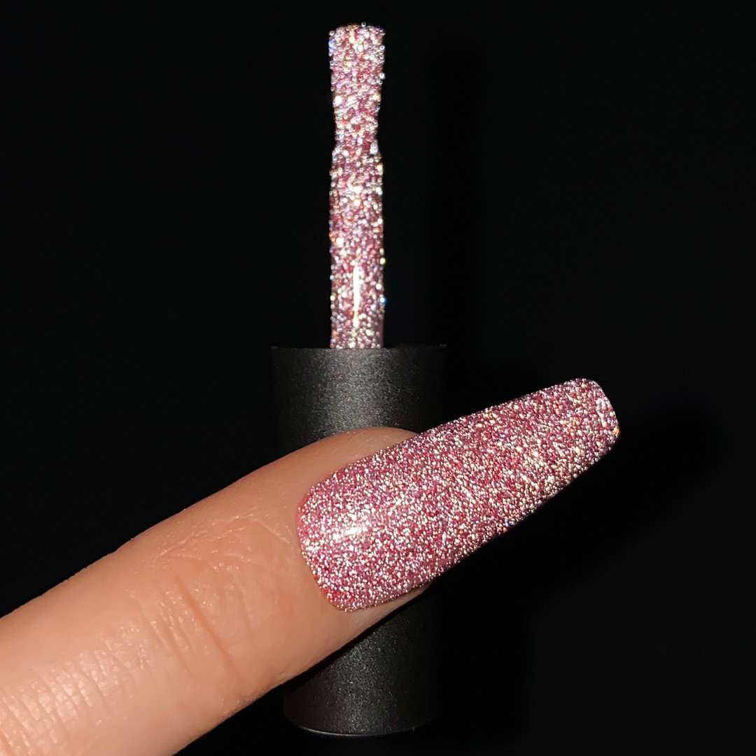 Komilfo Luminous Collection L012 (pink, reflective), 8 ml Komilfo Luminous Collection L012 (pink, reflective), 8 ml