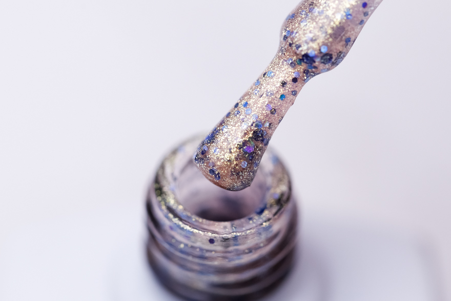 Molekula gel varnish No. 084 (transparent with gold microgloss and blue sparkles), 11 ml