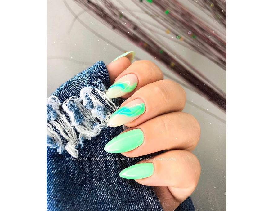 Atica GPM109 Green Glow gel varnish (light lime, enamel), 7.5 ml