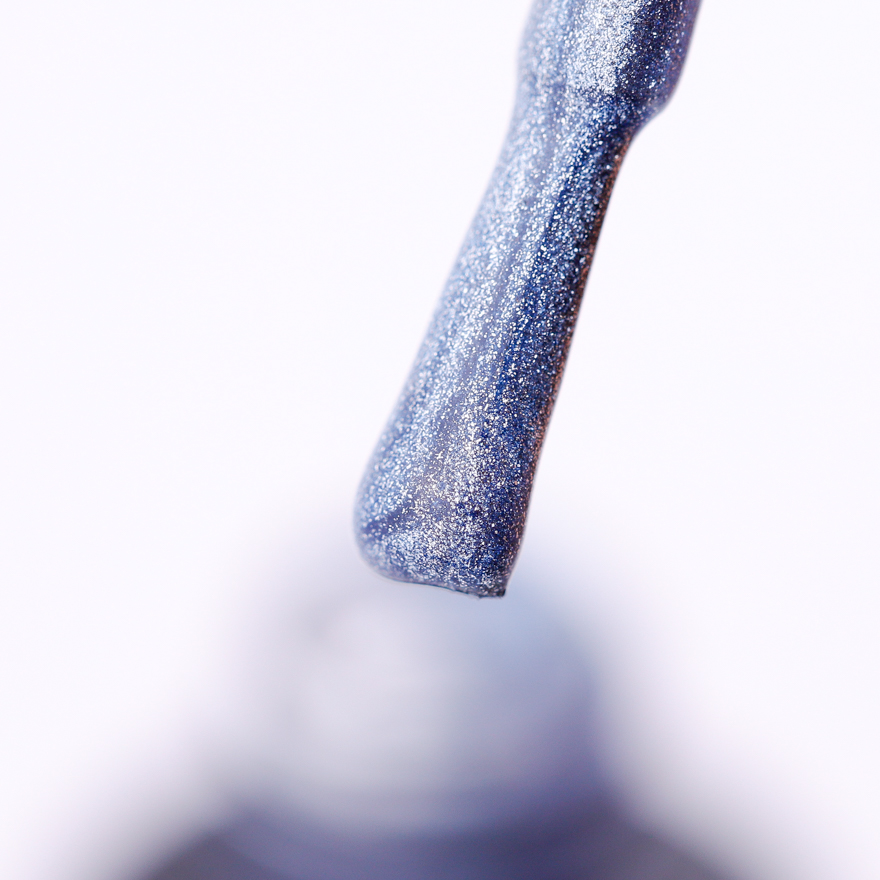 Gel polish ADORE Professional No. 463 (blue, cat's eye), 8 ml Gel polish ADORE Professional No. 463 (blue, cat's eye), 8 ml