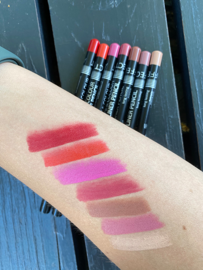 AFFECT Shape & Color - Long Lasting Lip Liner (Roya Red), 1.2 g