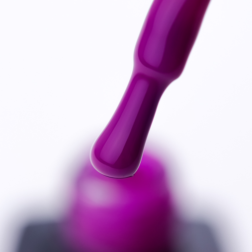Kira Nails gel varnish No. 102 (dark fuchsia, enamel), 6 ml