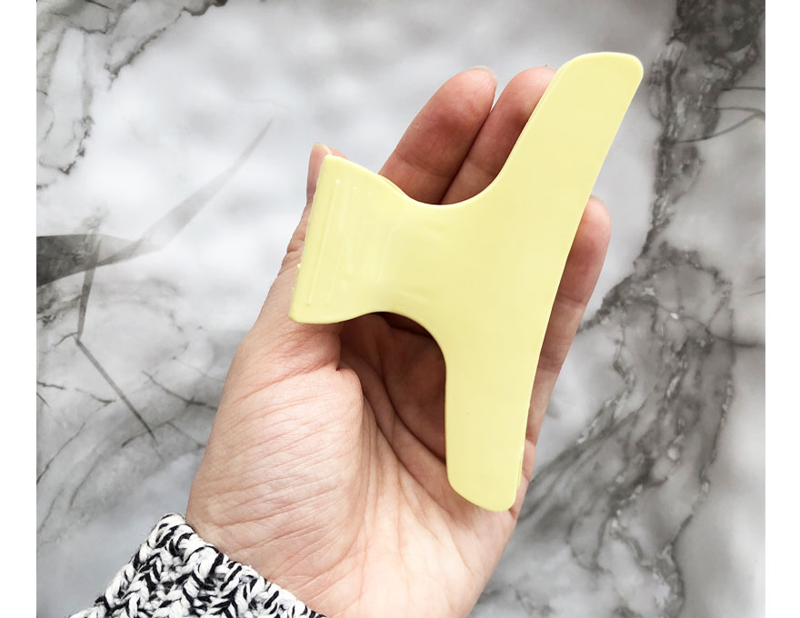 Hair clip (plastic crab), yellow, 9.5 cm