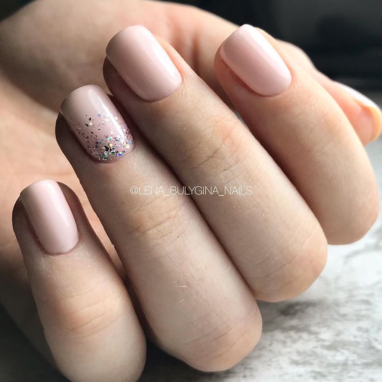 Kodi Professional gel varnish No. M 010 (light pink, enamel), 8 ml