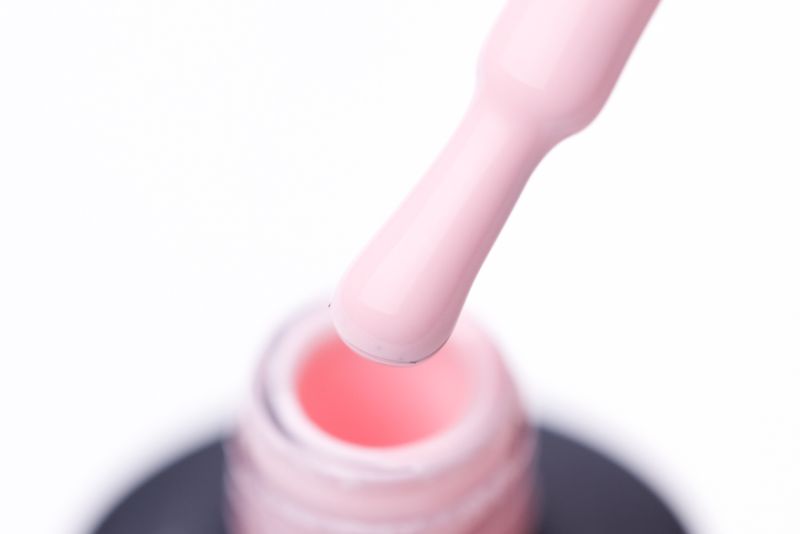 Гель-лак Couture Colour Soft Nude №08 (бледно-розовый с серебряным шиммером), 9 мл