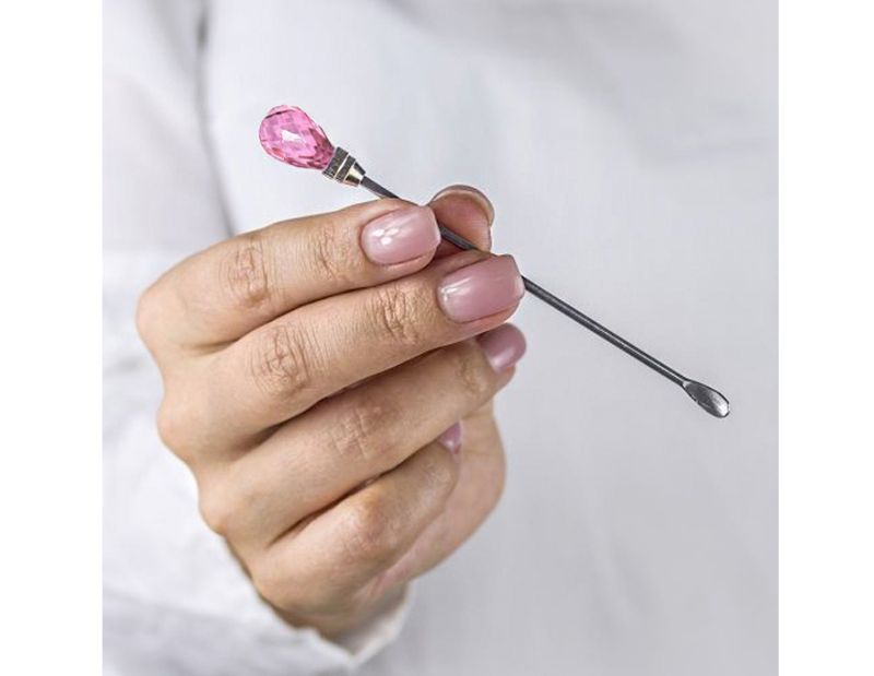 Henna spoon