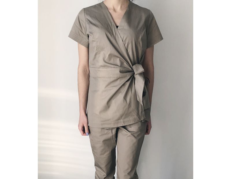 Suit for the manicurist 2889, safari, size 48