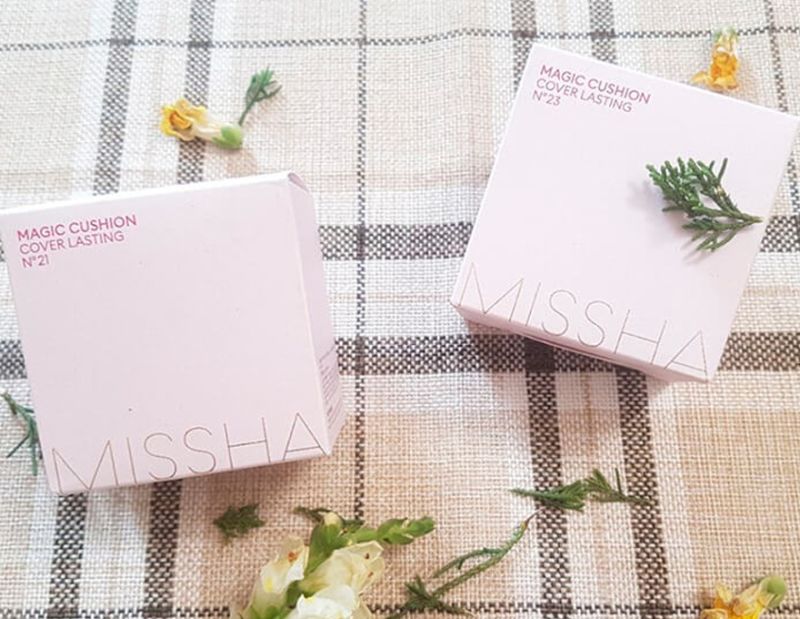 MISSHA Magic Cushion Cover Lasting (SPF50 + PA +++) Cushion Foundation, No. 23 (Natural Beige), 15 g