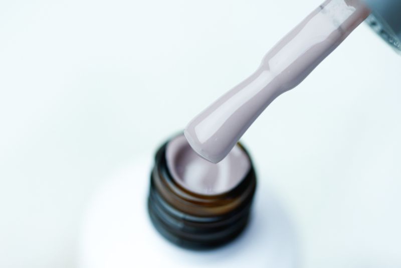 Atica Mocha Freeze GPM43 gel-varnish (light gray, enamel), 7.5 ml