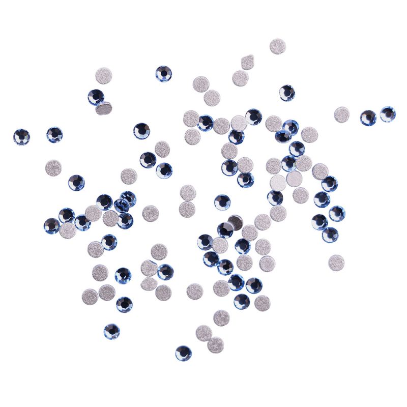 Komilfo стразы (100 шт. в упаковке), Light sapphire, размер 3