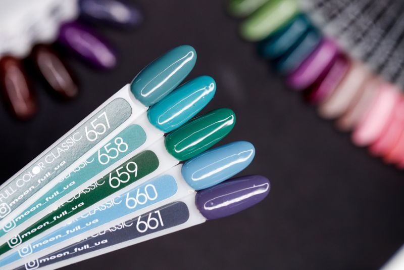 Гель-лак MOON FULL color Gel polish №658 мятно-бірюзовий, 8 мл