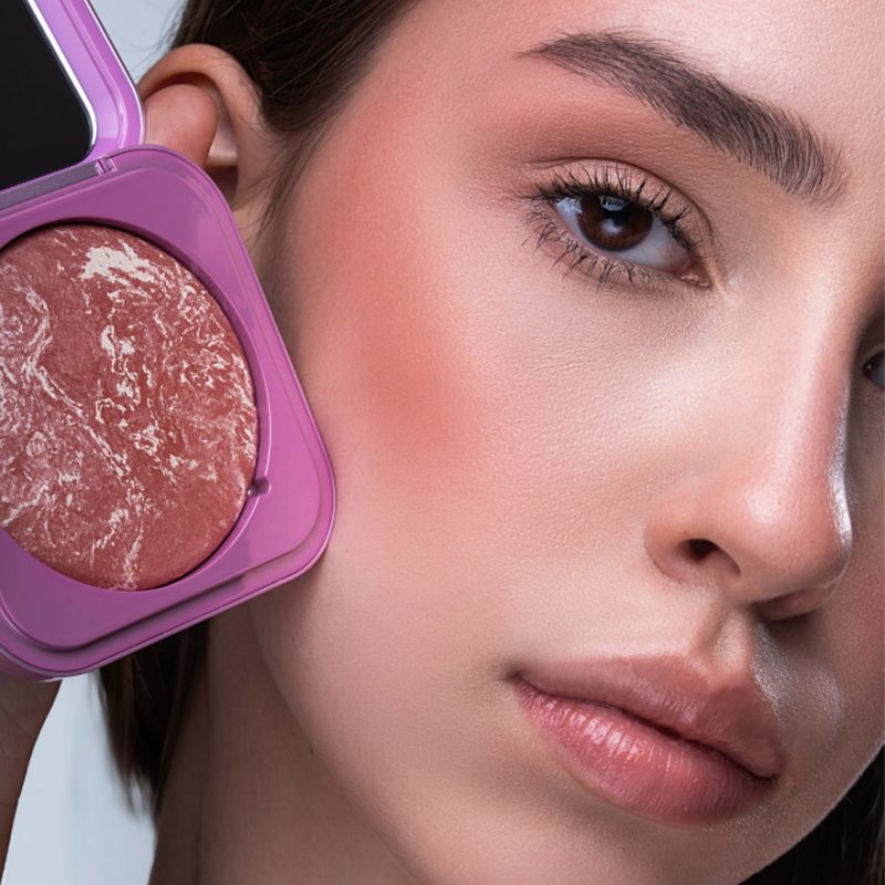 ZOLA Румяна Velvet Blush Glow 02 Природное прикосновение Natural Touch, 8.5 г