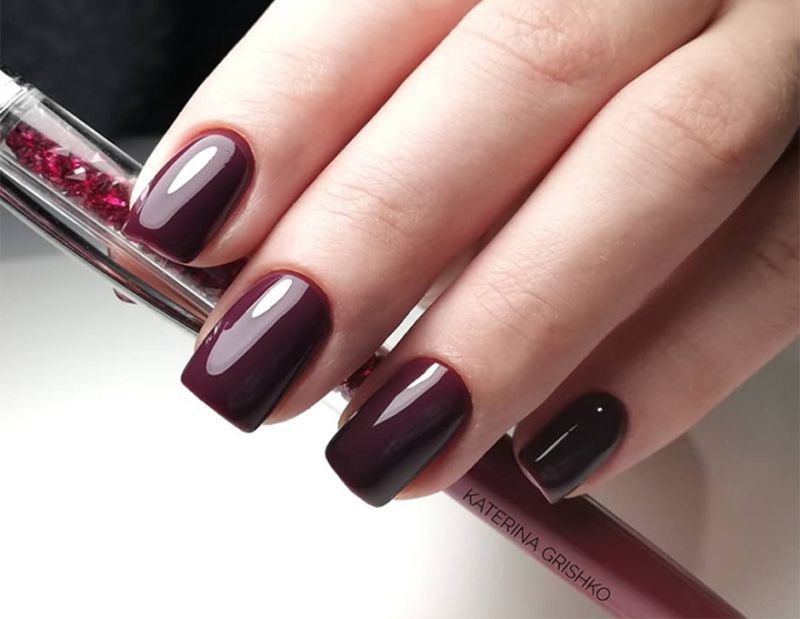 Gel Polish Komilfo Deluxe Series Dusk Collection D303 (very dark wine, enamel), 8 ml