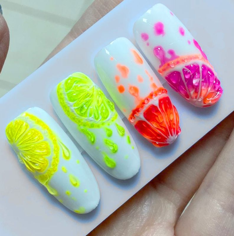 Гель-лаки Komilfo Kaleidoscopic Collection K002 (салатово-жовтий, неоновий), 8 мл