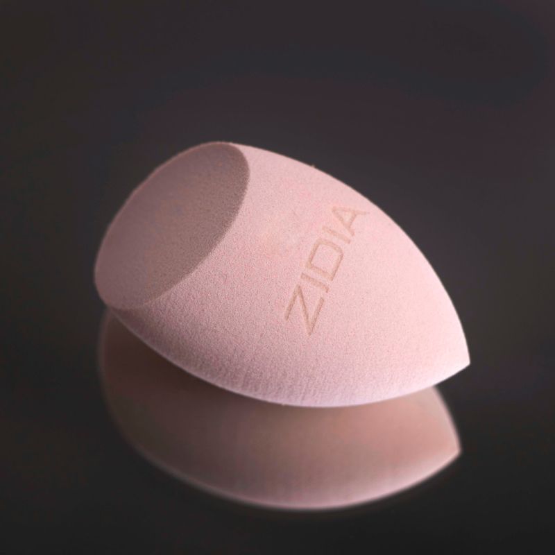 Спонж ZIDIA MakeUp Blender "Frieda", срезанная капля, серый в коробочке (без латекса)
