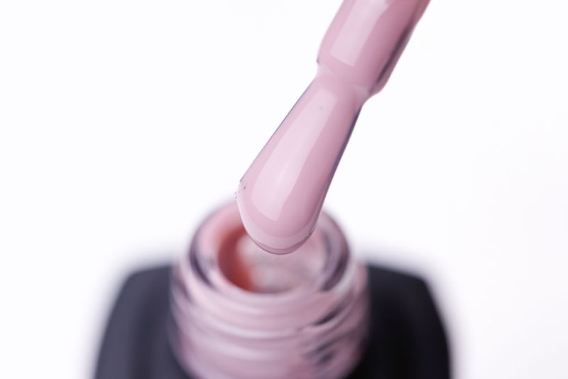 Гель-лак MOON FULL color Gel polish №642 бежево-ліловий, 8 мл