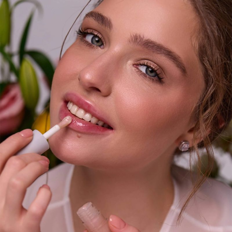 Davydenko Beauty Блеск для губ Ultra Peptide Glow 01 PURE VEIL, 4.6 мл