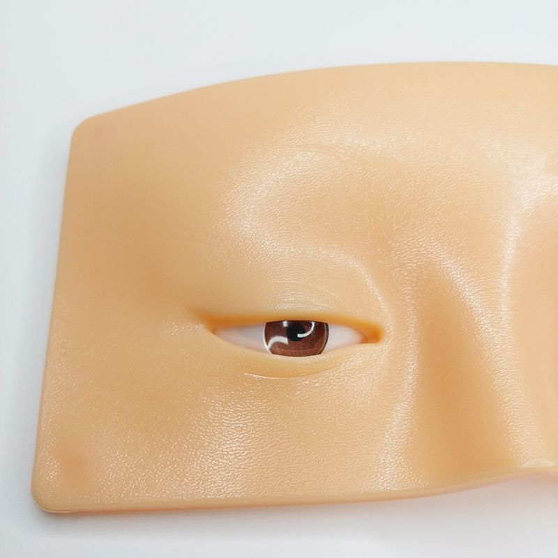 Reusable mask for makeup training