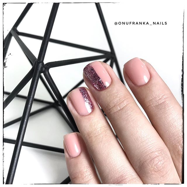 Molekula Гель-лак для нігтів DIAMOND №504 (рожево-бузковий, мікроблиск), 6 мл