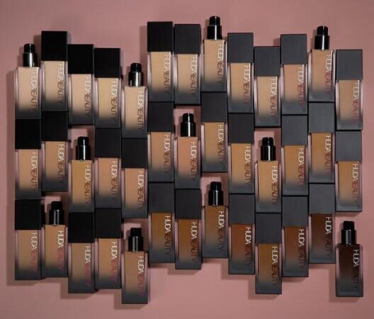 HUDA BEAUTY FauxFilter Luminous Matte - Shortbread 200B