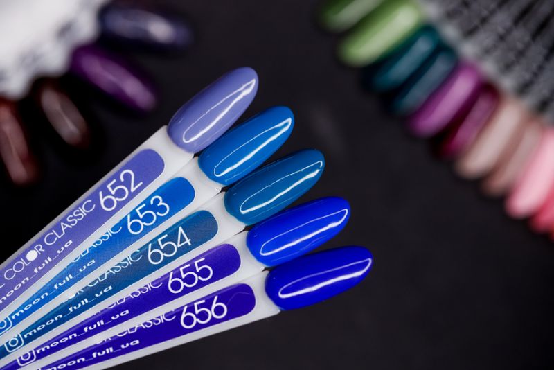 Гель-лак MOON FULL color Gel polish №653 фаянсовий світлий, 8 мл