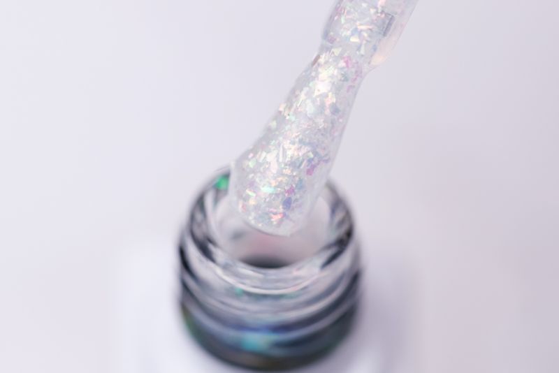 Molekula OPAL Volcanic gel varnish No. 403 (transparent chameleon with violet-blue and green-yellow sparkles), 6 ml