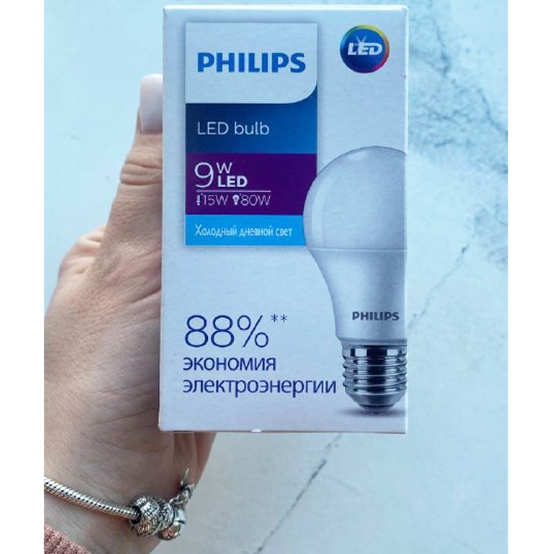 PHILIPS Light-emitting diode (LED) lamp for table lighting and perfect glare