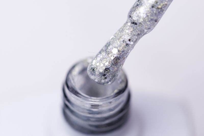 Molekula gel varnish No. 083 (transparent with gold microgloss and silver sparkles), 11 ml