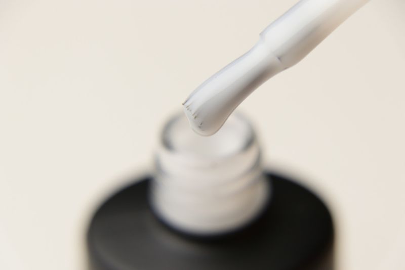 Couture Color Fiber Base Clear Milk - Nylon Fiber Gel Polish Base, Milky, 9 ml