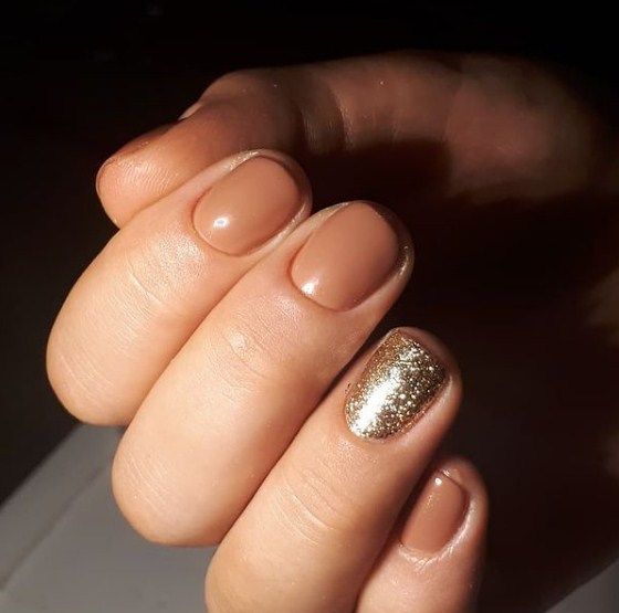Molekula DIAMOND gel varnish No. 511 (light gold, with sparkles and mica), 6 ml