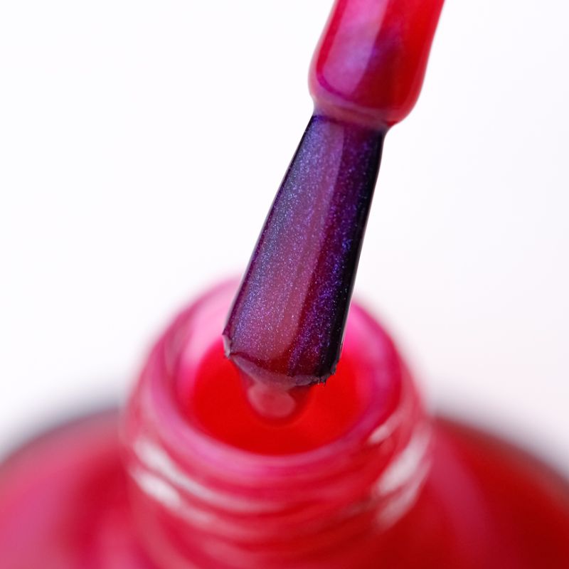 Лак CND Vinylux Weekly Polish - Ecstasy №241 (рожева фуксія з мікроблиском), 15 мл
