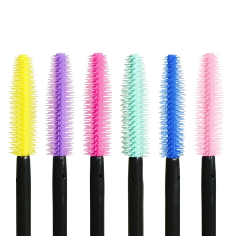Brush for hair, silicone, erysipelas on a black base (1 piece)