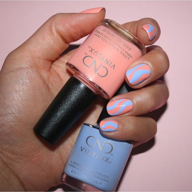 Лак CND Vinylux - Rule Breaker (373) (персиковый​, эмаль), 15 мл