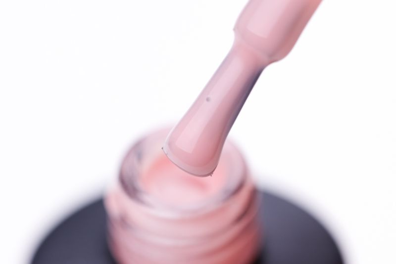 Гель-лак Couture Colour Soft Nude №04 (светло-розовый, полупрозрачный), 9 мл