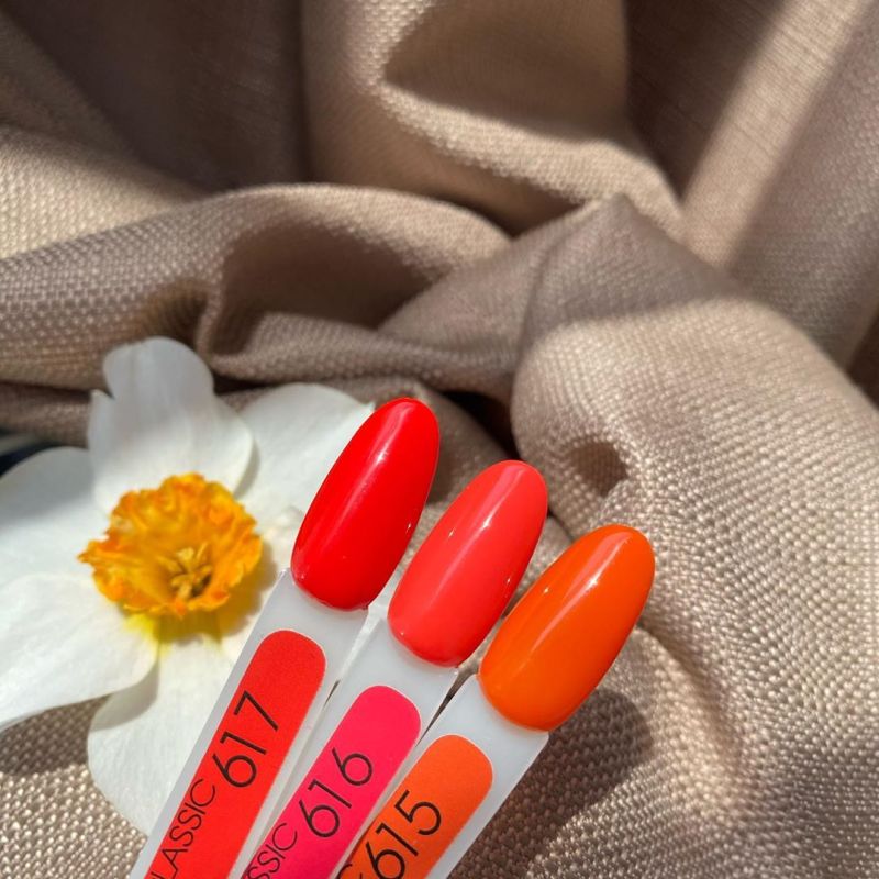 Гель-лак MOON FULL color Gel polish №615 (морквяно-шафрановий, емаль), 8 мл
