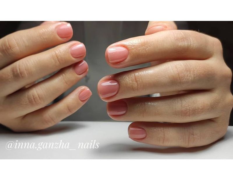 Atica XoXo GPM173 gel varnish (pale pink, micro-shine), 7.5 ml