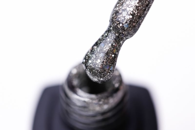 Гель-лак MOON FULL color Gel polish №324 ( сріблясто-оливковий з різнокольоровим глітером), 8 мл