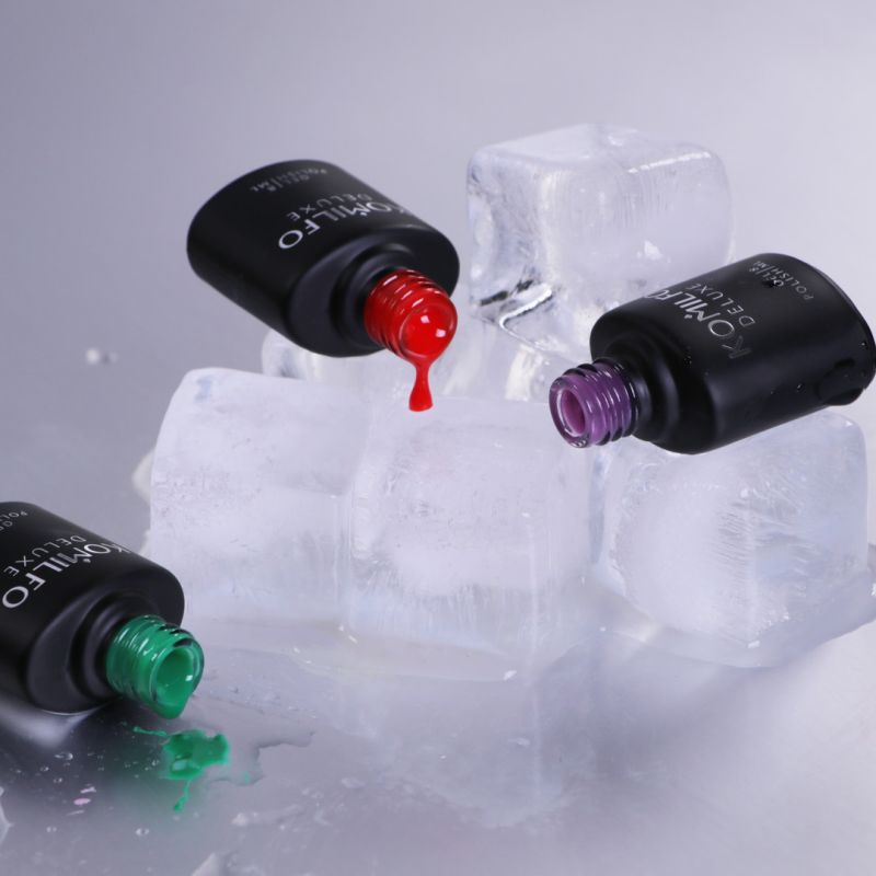 Komilfo Color Base Confident Red (classic red), 8 ml