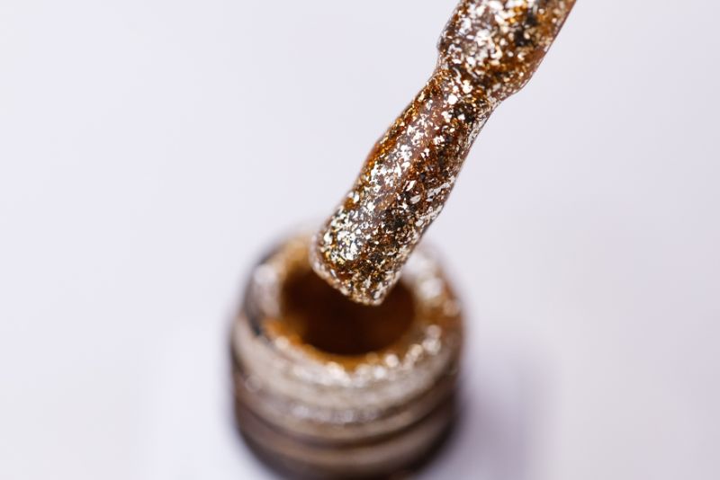 Molekula DIAMOND gel varnish No. 511 (light gold, with sparkles and mica), 6 ml