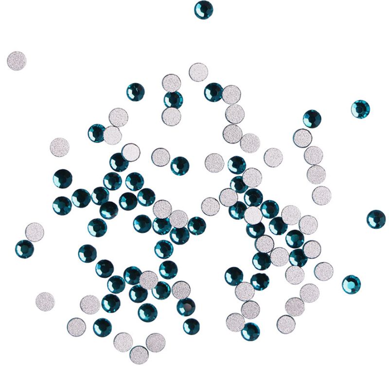 Komilfo стразы (100 шт. в упаковке), Blue zircon, размер 5